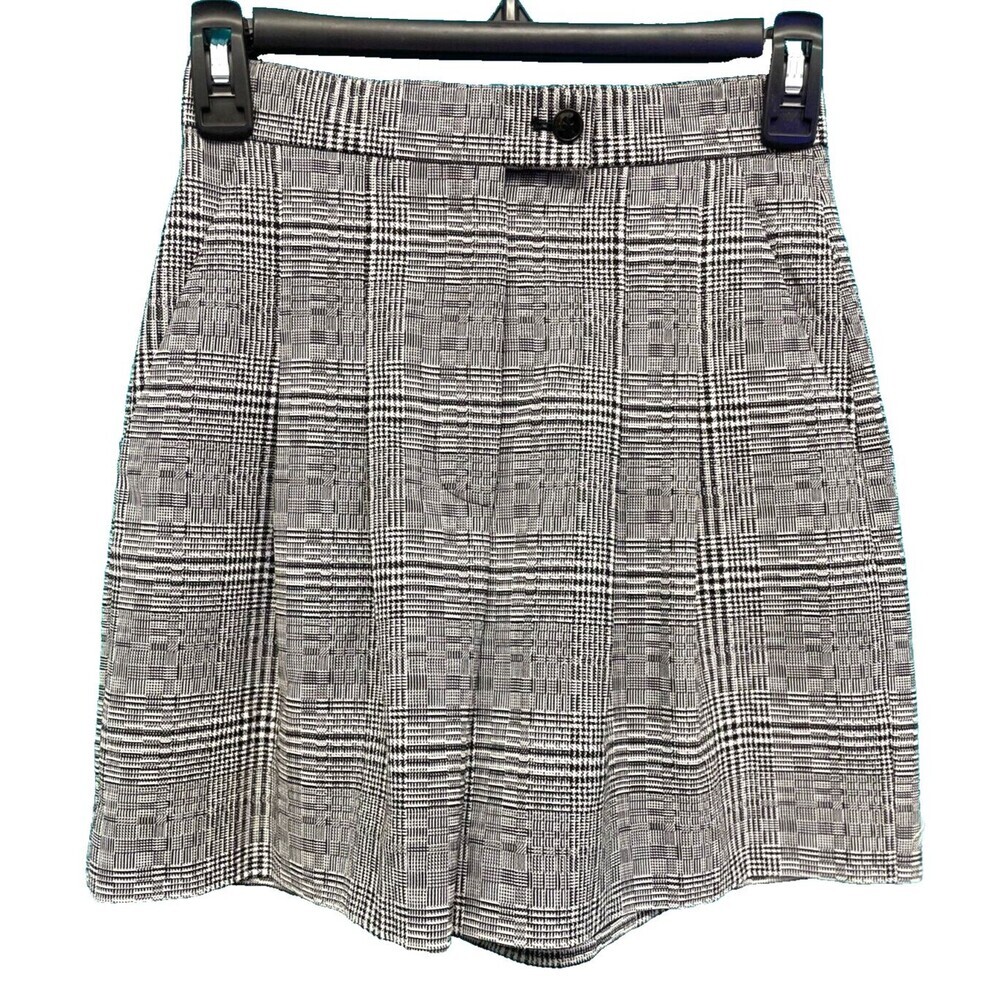 Reiss Dress Shorts Black and White Plaid Wool Blend Size XS Front & Back Pockets